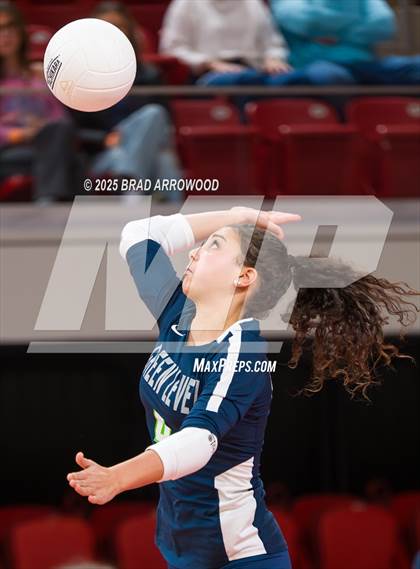 Thumbnail 2 in Green Level vs West Forsyth (NCHSAA 8A Final) photogallery.