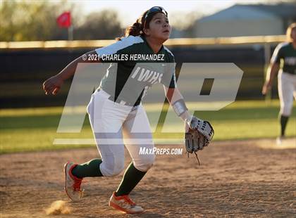 Thumbnail 3 in A&M Consolidated vs. Incarnate Word (NFCA Leadoff Classic) photogallery.