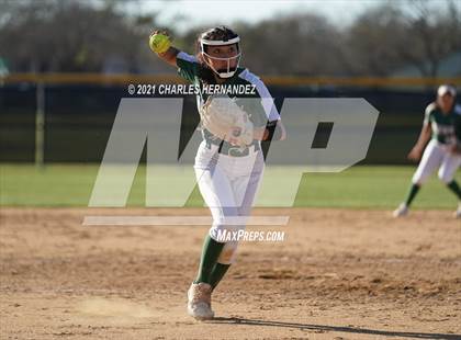 Thumbnail 3 in A&M Consolidated vs. Incarnate Word (NFCA Leadoff Classic) photogallery.