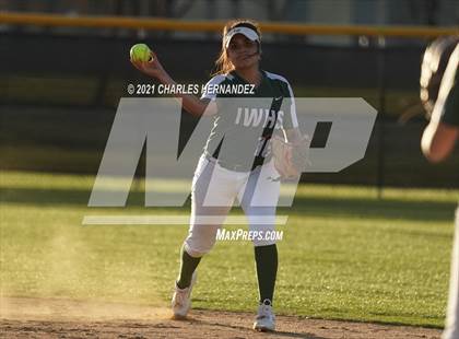 Thumbnail 2 in A&M Consolidated vs. Incarnate Word (NFCA Leadoff Classic) photogallery.