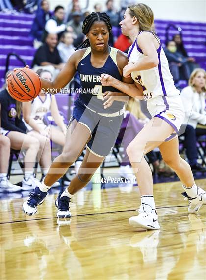 Thumbnail 1 in University @ Guerin Catholic photogallery.