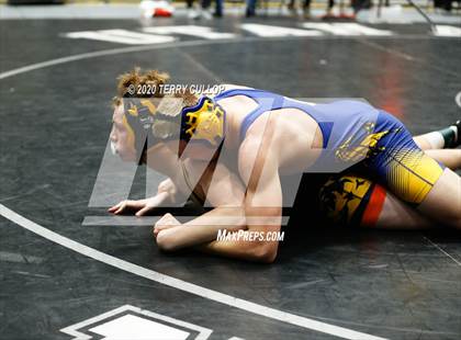 Thumbnail 2 in UHSAA 3A Divisional Meet photogallery.