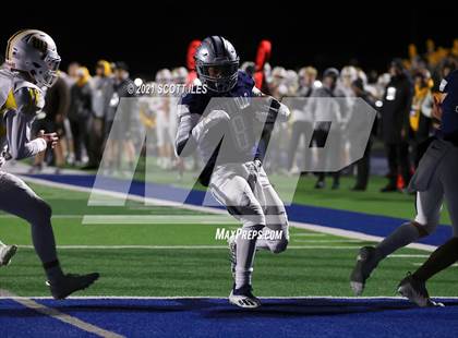 Thumbnail 3 in Western Brown vs. Granville (OHSAA D3 Regional Final) photogallery.