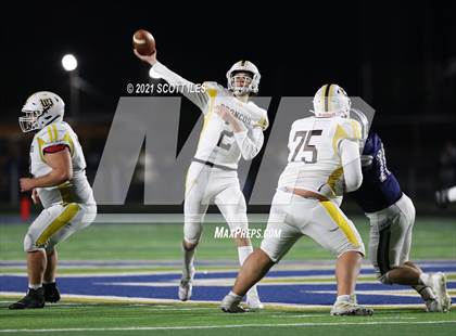Thumbnail 2 in Western Brown vs. Granville (OHSAA D3 Regional Final) photogallery.
