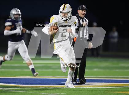 Thumbnail 3 in Western Brown vs. Granville (OHSAA D3 Regional Final) photogallery.