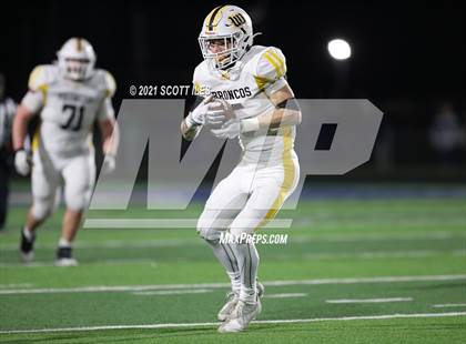 Thumbnail 1 in Western Brown vs. Granville (OHSAA D3 Regional Final) photogallery.