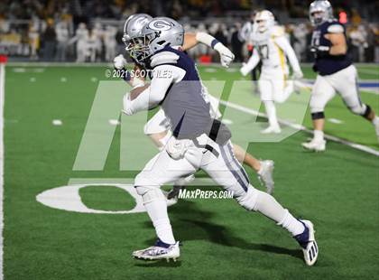 Thumbnail 1 in Western Brown vs. Granville (OHSAA D3 Regional Final) photogallery.