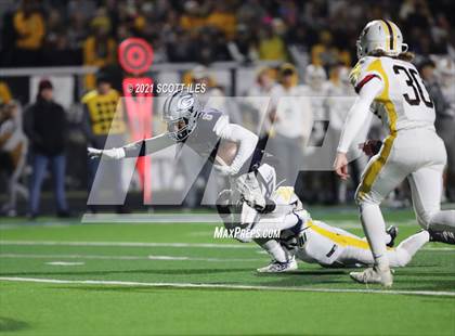 Thumbnail 3 in Western Brown vs. Granville (OHSAA D3 Regional Final) photogallery.