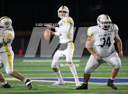 Thumbnail 2 in Western Brown vs. Granville (OHSAA D3 Regional Final) photogallery.