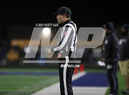 Thumbnail 3 in Western Brown vs. Granville (OHSAA D3 Regional Final) photogallery.