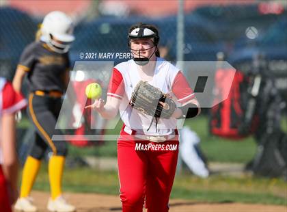 Thumbnail 3 in Neshannock @ Shenango photogallery.