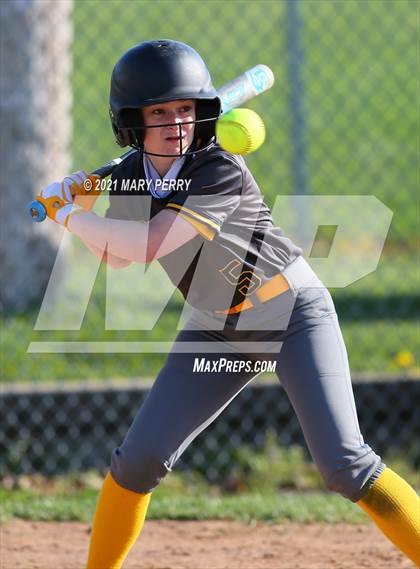 Thumbnail 1 in Neshannock @ Shenango photogallery.
