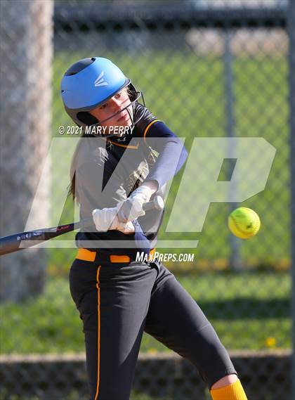 Thumbnail 3 in Neshannock @ Shenango photogallery.