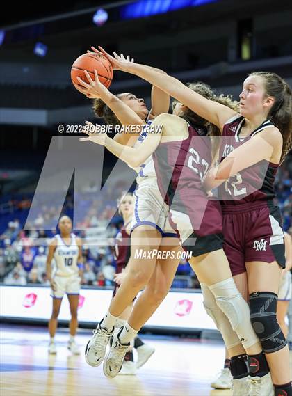 Thumbnail 2 in Stamford vs. Martins Mill (UIL 2A State Semifinal) photogallery.