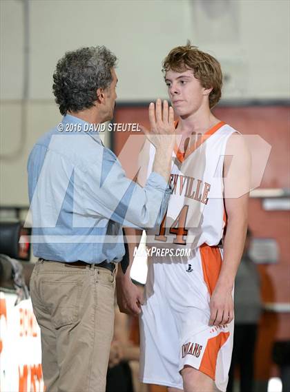 Thumbnail 3 in Valley Christian vs. Greenville (Mesa Verde Challenge) photogallery.