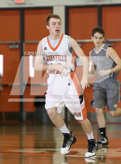 Thumbnail 1 in Valley Christian vs. Greenville (Mesa Verde Challenge) photogallery.
