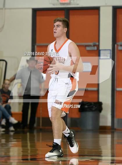 Thumbnail 1 in Valley Christian vs. Greenville (Mesa Verde Challenge) photogallery.