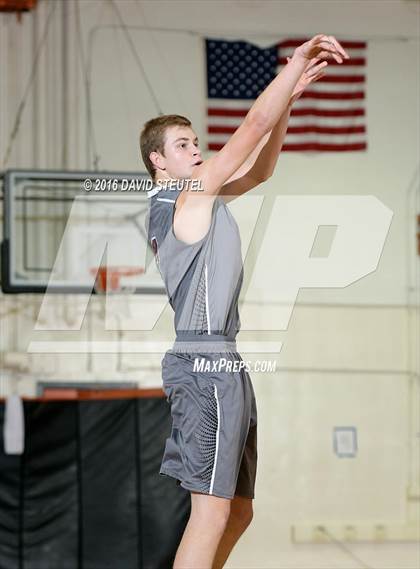 Thumbnail 1 in Valley Christian vs. Greenville (Mesa Verde Challenge) photogallery.