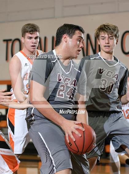 Thumbnail 2 in Valley Christian vs. Greenville (Mesa Verde Challenge) photogallery.