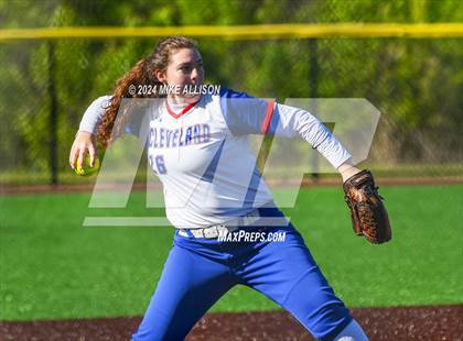 Thumbnail 3 in Cleveland vs Summit photogallery.