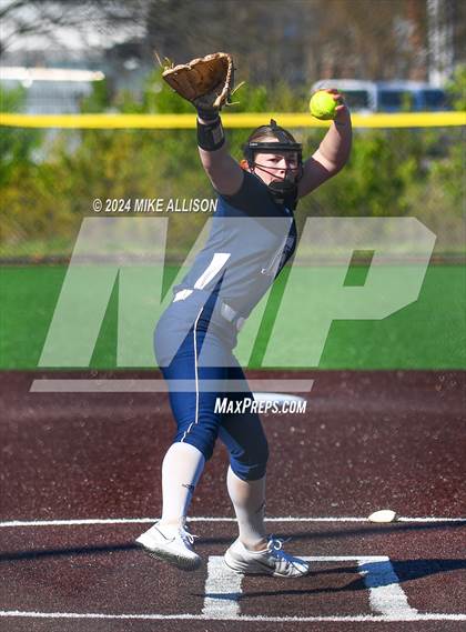Thumbnail 2 in Cleveland vs Summit photogallery.