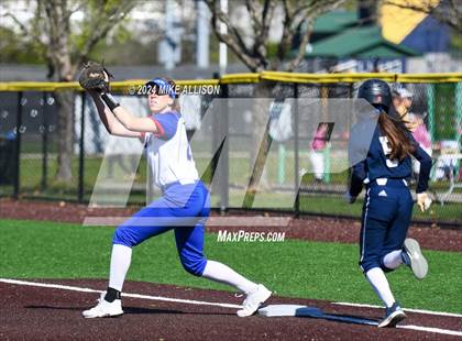 Thumbnail 2 in Cleveland vs Summit photogallery.