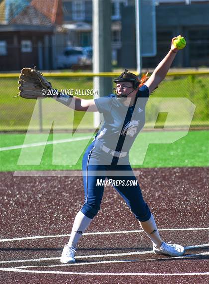 Thumbnail 1 in Cleveland vs Summit photogallery.