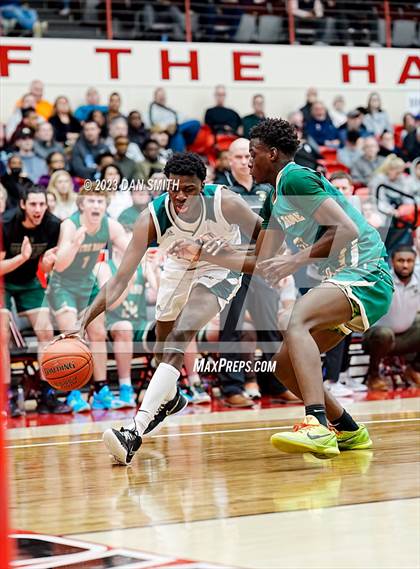 Thumbnail 3 in Notre Dame vs. Northwest Catholic (CIAC Division I Semifinal) photogallery.