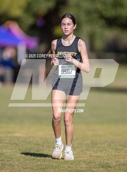 Thumbnail 3 in LHSAA Division 1 Region 2 Final photogallery.