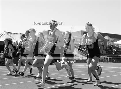 Thumbnail 1 in Bret Harte Invitational (800m) photogallery.