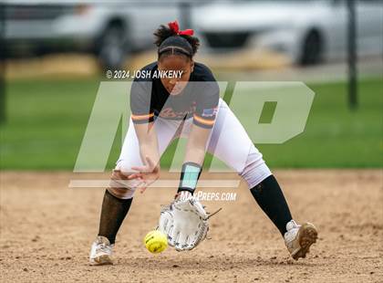 Thumbnail 3 in Parkview Baptist vs Brusly (Alexander Park) photogallery.