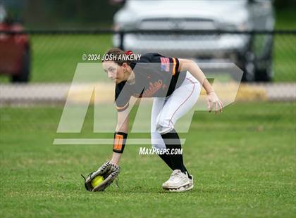 Thumbnail 2 in Parkview Baptist vs Brusly (Alexander Park) photogallery.