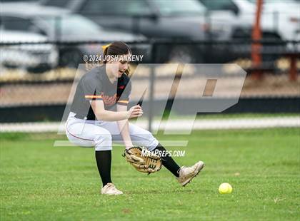 Thumbnail 3 in Parkview Baptist vs Brusly (Alexander Park) photogallery.