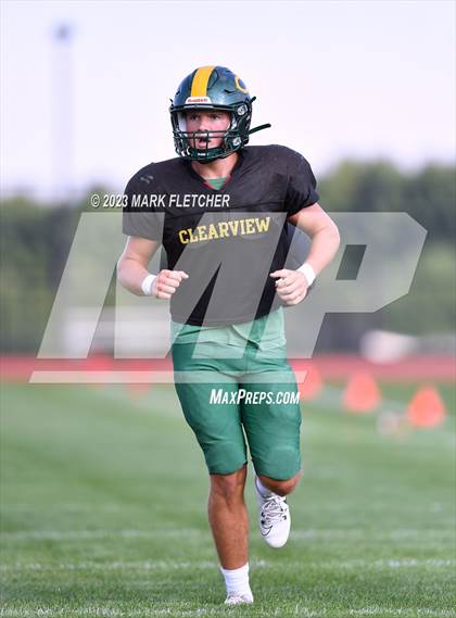 Thumbnail 3 in Clearview (Green/Gold Scrimmage) photogallery.