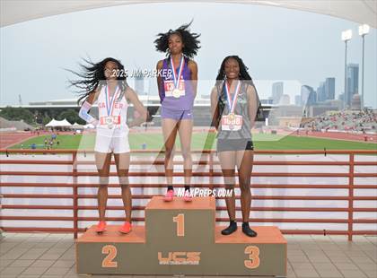 Thumbnail 1 in UIL 4A Track and Field State Finals (Awards) photogallery.