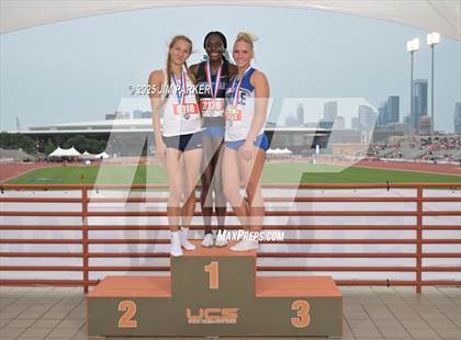 Thumbnail 2 in UIL 4A Track and Field State Finals (Awards) photogallery.