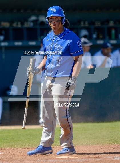 Thumbnail 1 in Kellis vs. Chandler (Coach Bob Invitational)  photogallery.