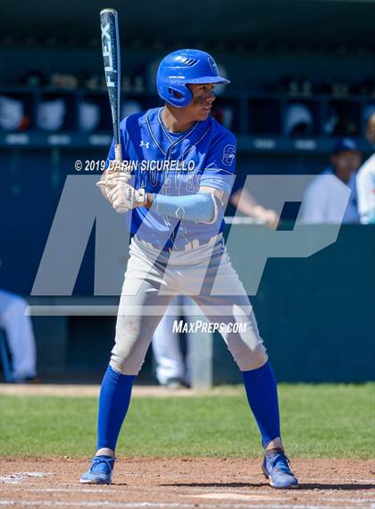 Thumbnail 3 in Kellis vs. Chandler (Coach Bob Invitational)  photogallery.