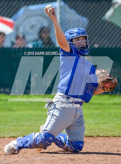 Thumbnail 2 in Kellis vs. Chandler (Coach Bob Invitational)  photogallery.