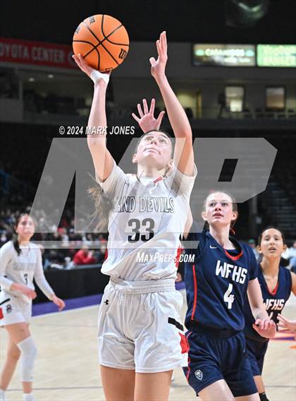 Thumbnail 2 in Page vs. American Leadership Academy - West Foothills (AIA 3A Quarterfinal) photogallery.