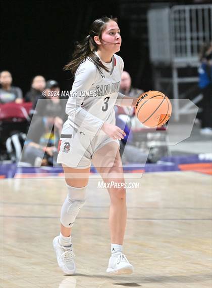 Thumbnail 2 in Page vs. American Leadership Academy - West Foothills (AIA 3A Quarterfinal) photogallery.