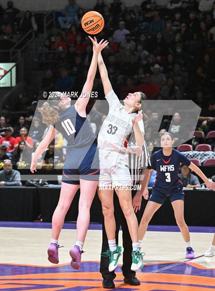 Thumbnail 1 in Page vs. American Leadership Academy - West Foothills (AIA 3A Quarterfinal) photogallery.