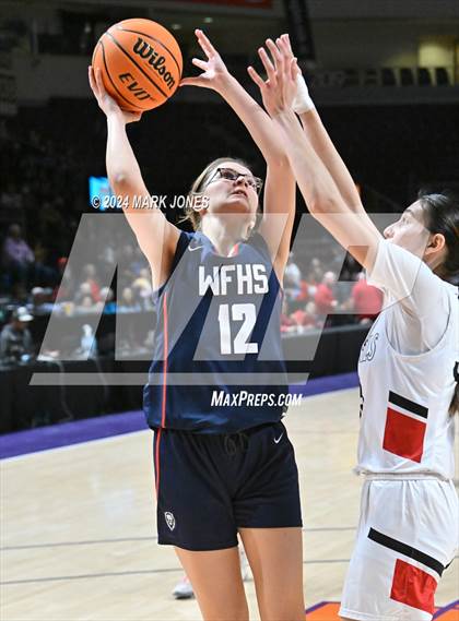 Thumbnail 2 in Page vs. American Leadership Academy - West Foothills (AIA 3A Quarterfinal) photogallery.