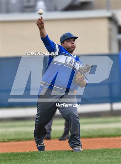 Thumbnail 1 in Burbank vs Lanier [Sidney] photogallery.