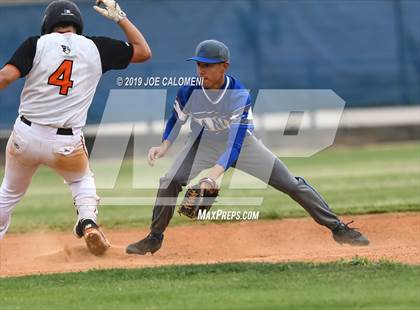 Thumbnail 1 in Burbank vs Lanier [Sidney] photogallery.