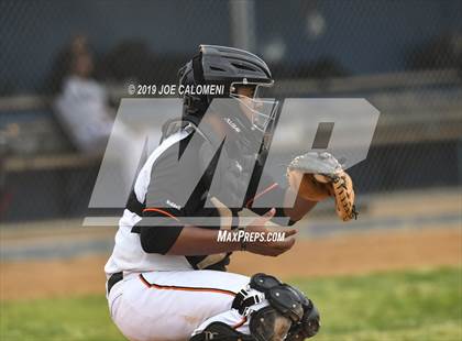 Thumbnail 1 in Burbank vs Lanier [Sidney] photogallery.