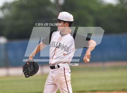 Thumbnail 3 in Burbank vs Lanier [Sidney] photogallery.