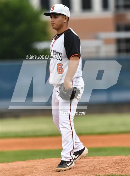 Thumbnail 1 in Burbank vs Lanier [Sidney] photogallery.