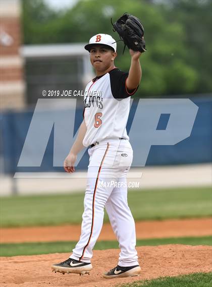 Thumbnail 3 in Burbank vs Lanier [Sidney] photogallery.