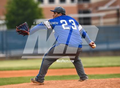 Thumbnail 3 in Burbank vs Lanier [Sidney] photogallery.